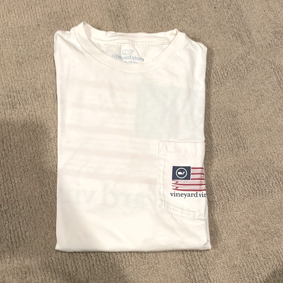 American Surfboard Flag Vineyard Vines Tee - Picture 1 of 3